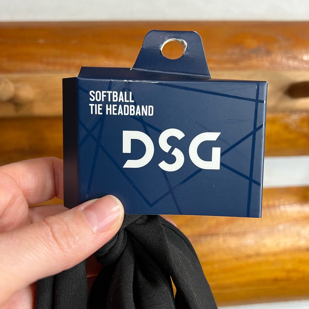 DSG Softball Tie‎ Headband in Black - Picture 2 of 3